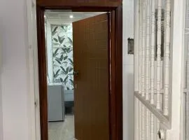 Jowed house