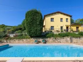 4 Bedroom Stunning Home In Mergo