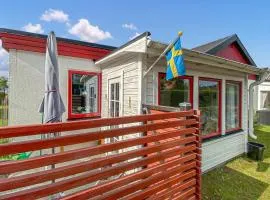 Lovely Apartment In Borgholm With Wifi