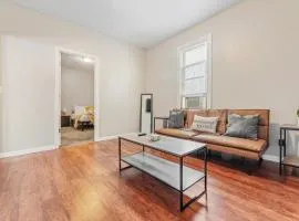 Cozy Little Italy Apt Fast Wifi Pet Friendly