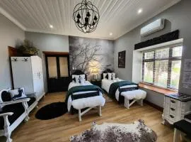 Le Graan Guestroom