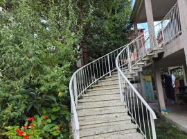 Family house in Kobuleti, hotel v destinaci Kobuleti