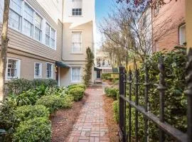 Jones Street Hideaway by Lucky Savannah