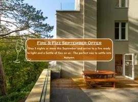 Watersmeet Edge, Terrace, 2BR and 2BA, River Views, Parking