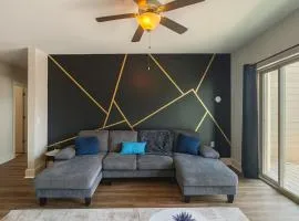 Luxury 2BR Condo Steps from UAB Campus 5a
