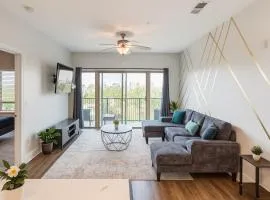 Across from UAB Spacious 2BR Retreat 5th