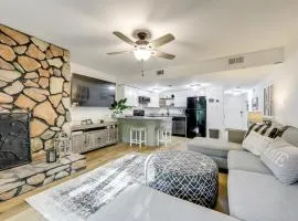 Sevierville Condo with Balcony and Pool Access!