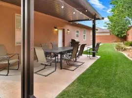 Near Zion 3BR Sleeps 8 RV Trailer Parking