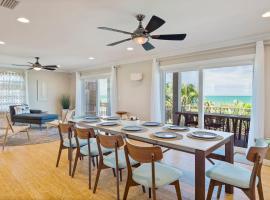 Oceanfront 4 Bed Beach House in Flagler, viešbutis mieste Flagler Beach