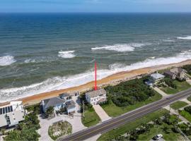 Oceanfront 4 Bed Beach House in Flagler, hotel a Flagler Beach