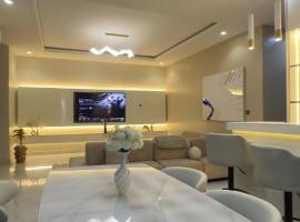 The Ivory Luxe Suit Lekki phase 1 Lagos, hotel in Lagos