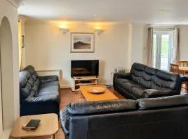 Atlantic Lodge 4-Beds Sleeps 8 w Pool Spa & Gym