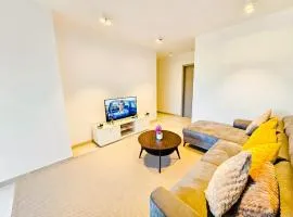 Elegant 3BR Retreat with terraces&parking