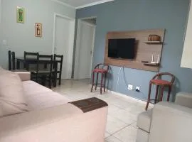 Silêncioso para dormir e pertinho da praia para curtir - LA04