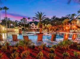 4BR Condo with Pool Gym Near USF, ξενοδοχείο στην Τάμπα