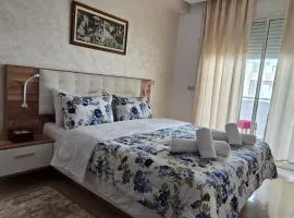 Apartment Glourios pool&wifi