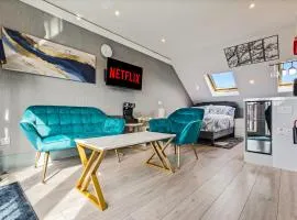 Imperial Inn Studios