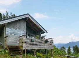 Gorgeous Home In Lavik With House Sea View