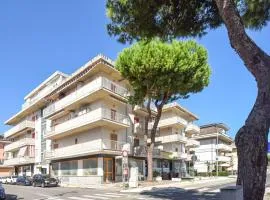 Beautiful Apartment In Martinsicuro With Wifi