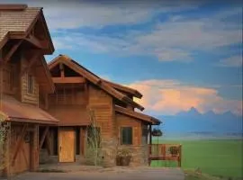 Luxury Home with Stunning 4 Peak Views