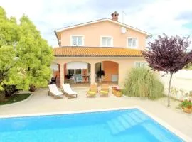 Villa in Pula 42 with swimming pool