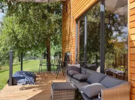 Tiny House mit einer großen Terrasse in der Naehe von Dresden