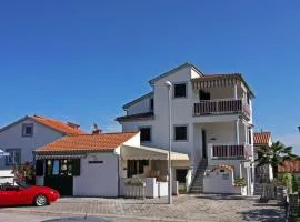 Holiday apartment in Porec with swimming pool