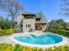 Villa in Banki with swimming pool