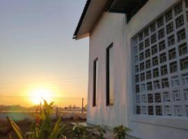 Saya & Awak Tiny House, hotel i Kota Bharu