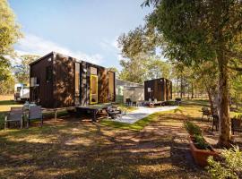 JJJ's Ranch Farm 1 by Tiny Away, hótel í Koolboo