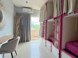 Arena Boutique Hotel Female only