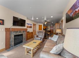 Springs 8845 by Summit County Mountain Retreats, Hotel in Snake River Health Services Incorporated Heliport