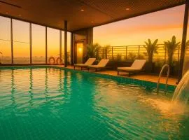 Hanoi Splendid Premium Hotel