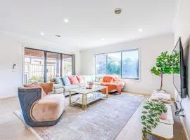 StayAU 4BR Tranquil Family Escape House Point Cook