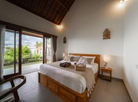 Private Pool, Rice Fields, 2 BR Villa Near Canggu, hotel a Badung