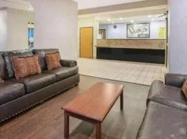 Super 8 By Wyndham Garland North Dallas Area