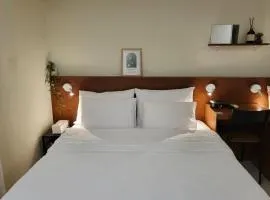 jeonju hotel book and type