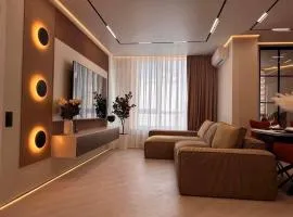 1-2 Bedrooms central with in house restaurant