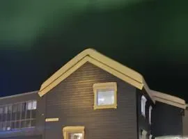 The Blue House 1833-1, Gratis parkering, Sentralt