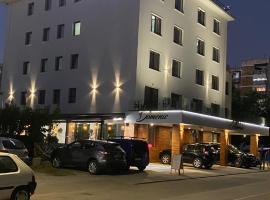 Hotel Domenic FREE PARKING, khách sạn ở Plovdiv