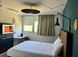 ibis Cambrai
