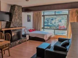 SKI & SNOW APARTMENTS - PLAZA DE PRADOLLANO - Junto a los Telecabinas by TODOSIERRANEVADA