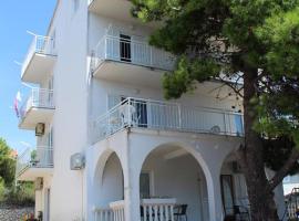 Apartment Mila, hotel a Primošten