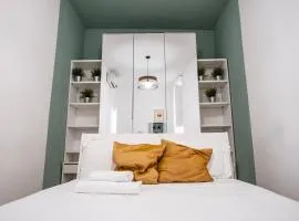 Apartment by the Colosseum - White Chic Flats