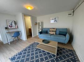 Majorelle Studio near Eurexpo - Lyon - hospitals, hotel Bronban