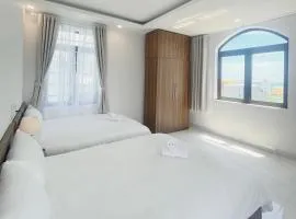 Ania Beachside Hotel Da Nang