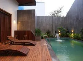 HF Pool Resorto