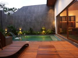 HF Pool Resorto、チェンナイのホテル