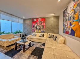 Beautiful Penthouse in Lima, in front of the park, hotel com banheiras de hidromassagem em Lima