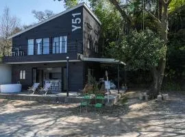 Oceanfront Cottage Stay on Setouchi Island Y51